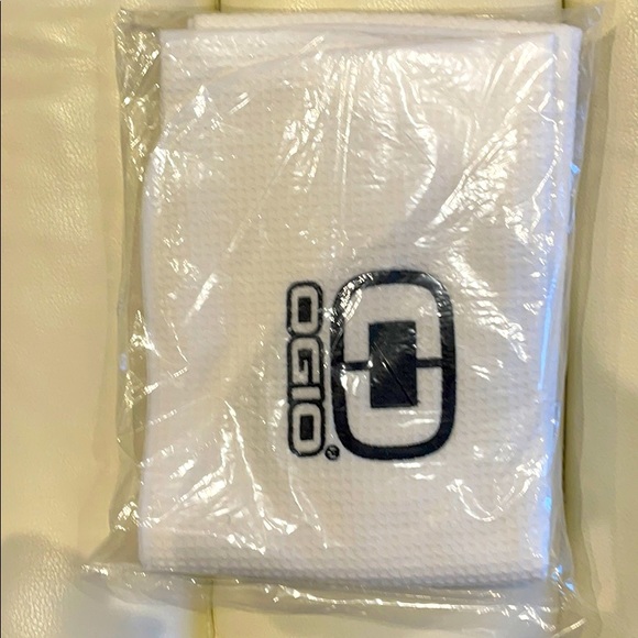 Ogio Golf Towel White New - Picture 1 of 3